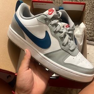 Nike court brought low 2 (gs) grey